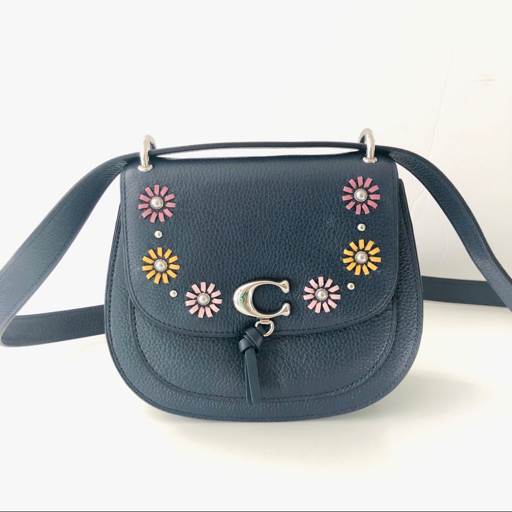 Coach Saddle Bag Whipstitch Daisy Applique Purse